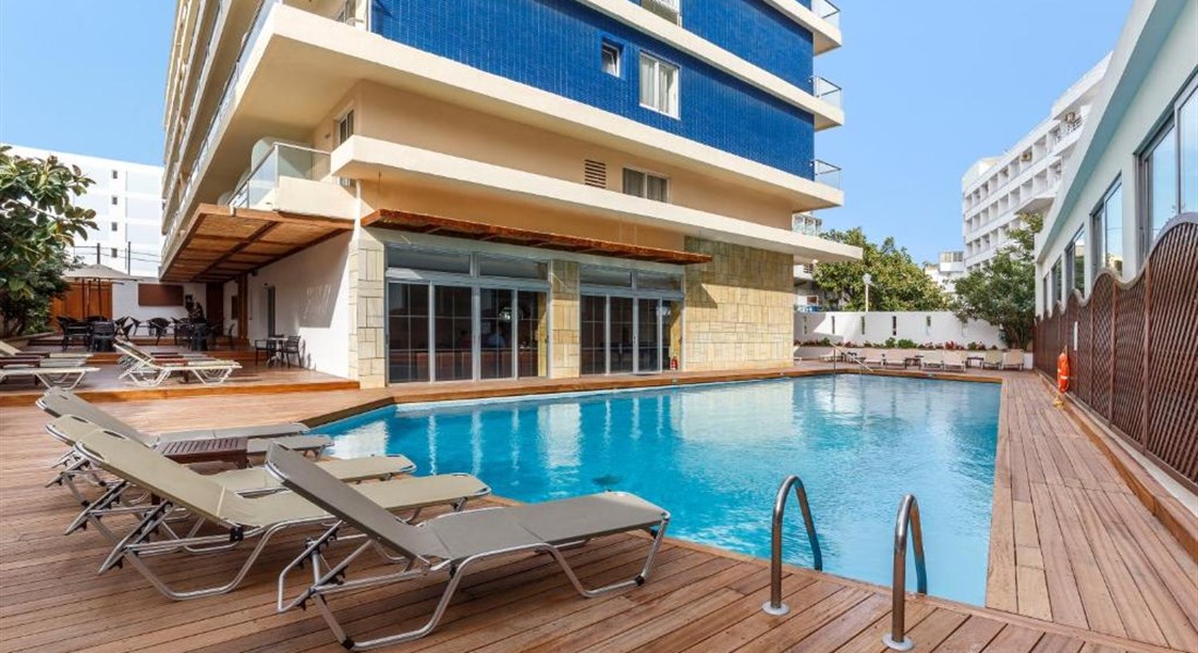 Athena Hotel