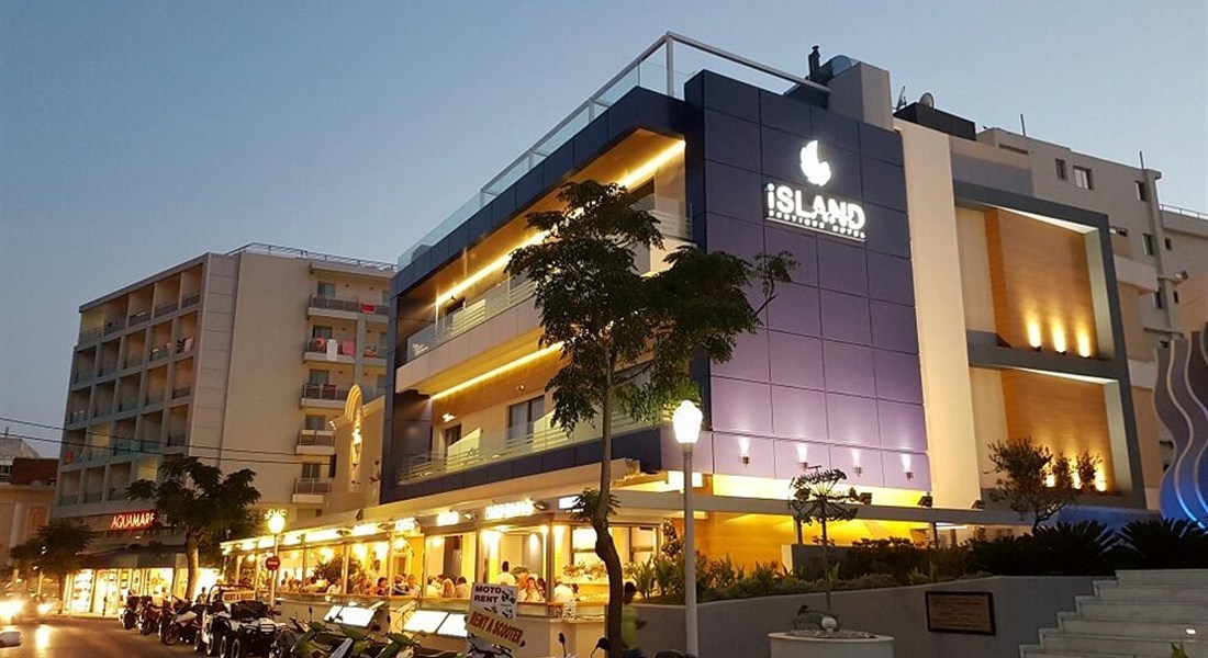Island City Hotel