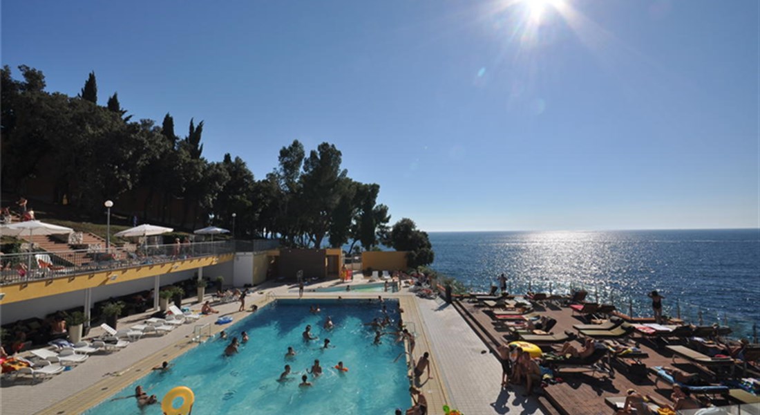 Apartmány Horizont 2*