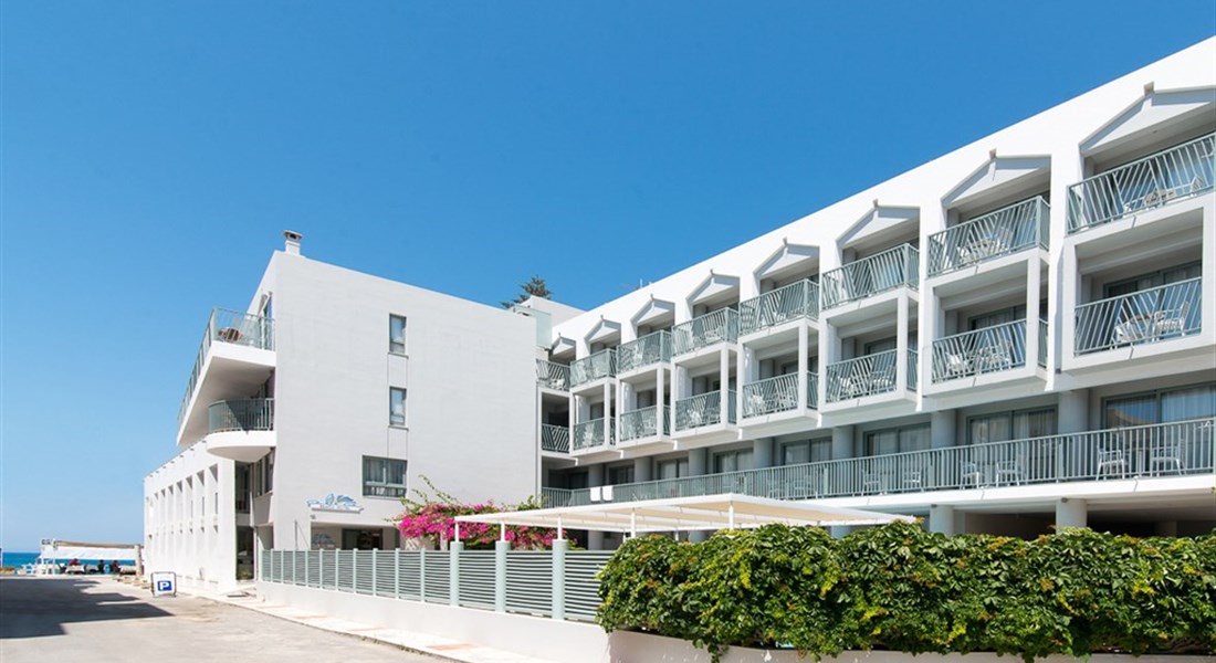 Alia Beach Hotel - Adults Only 18+