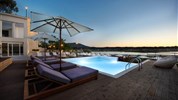 Royal Grand Hotel