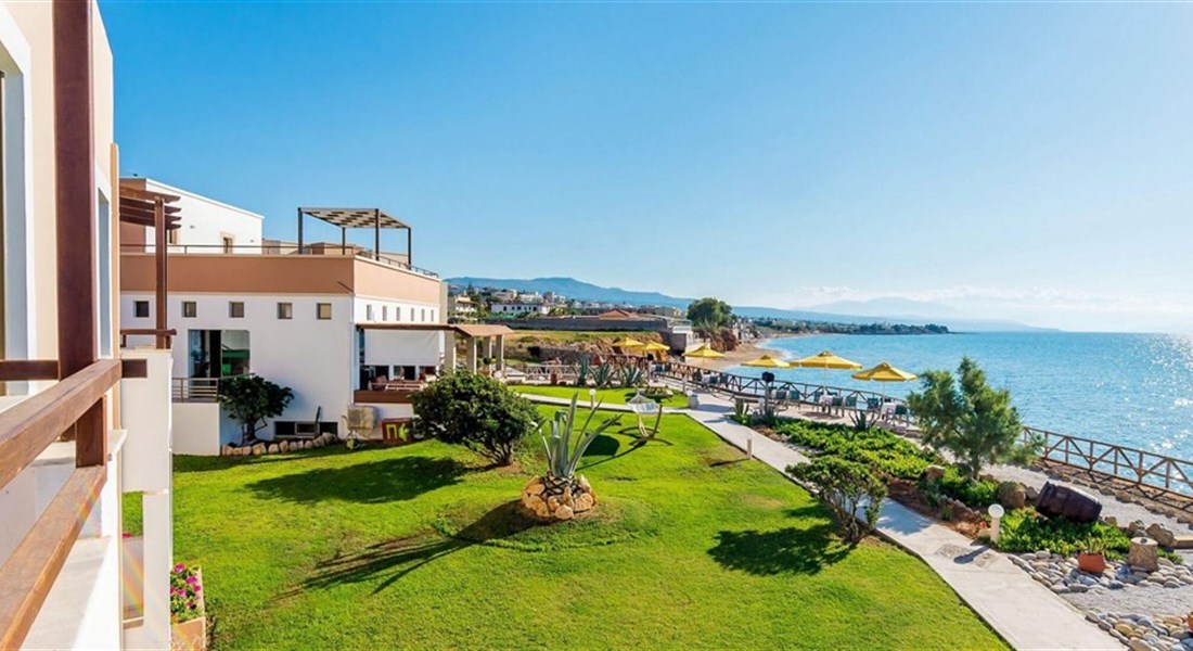 ALKIONIS BEACH HOTEL APARTMENTS