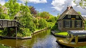 Amsterdam, pohádkový Giethoorn a rozkvetlý Keukenhof