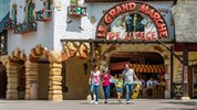 Paříž a Parc Astérix – dobrodružství ve světě Galů