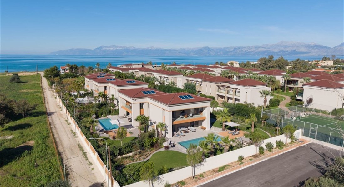 Almyros Beach Resort & Spa