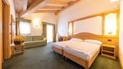Hotel Alpine Mugon
