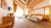 Hotel Alpine Mugon