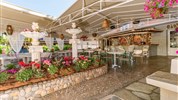 Sirena Beach Hotel